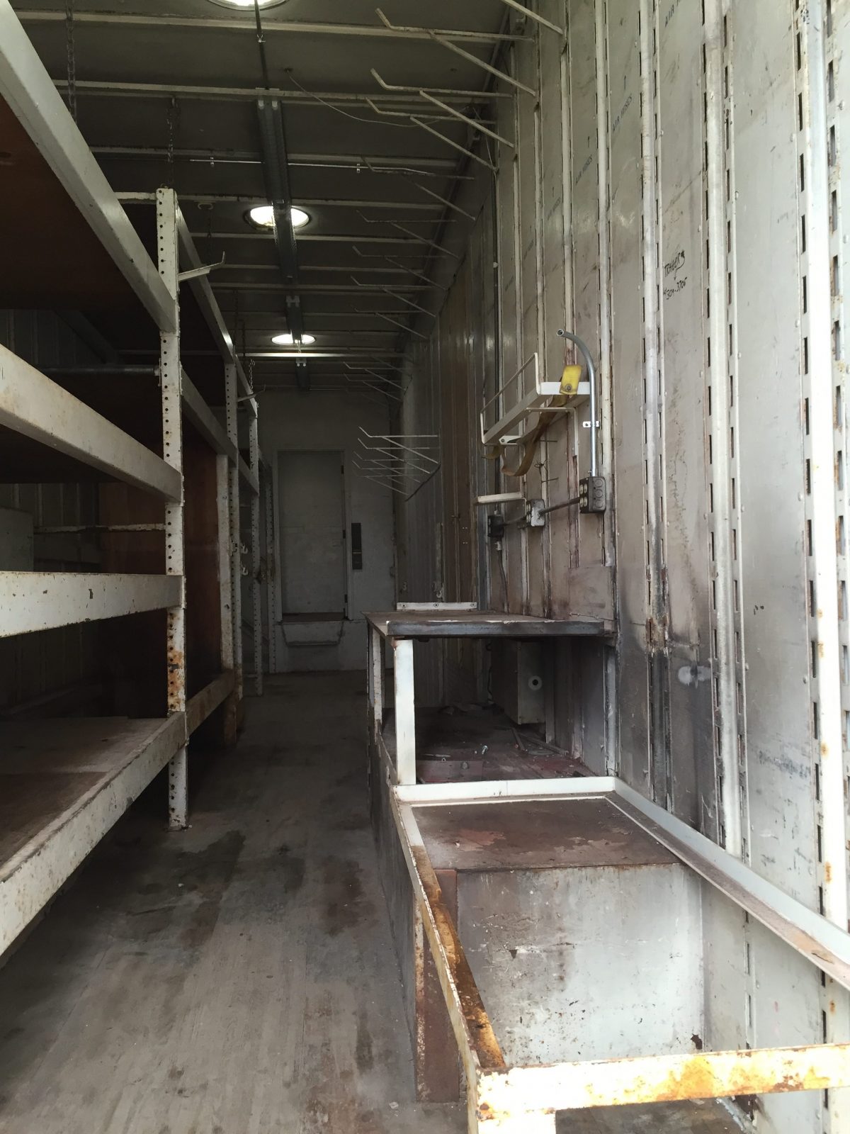Used Semi-Trailer Vans - Image 7
