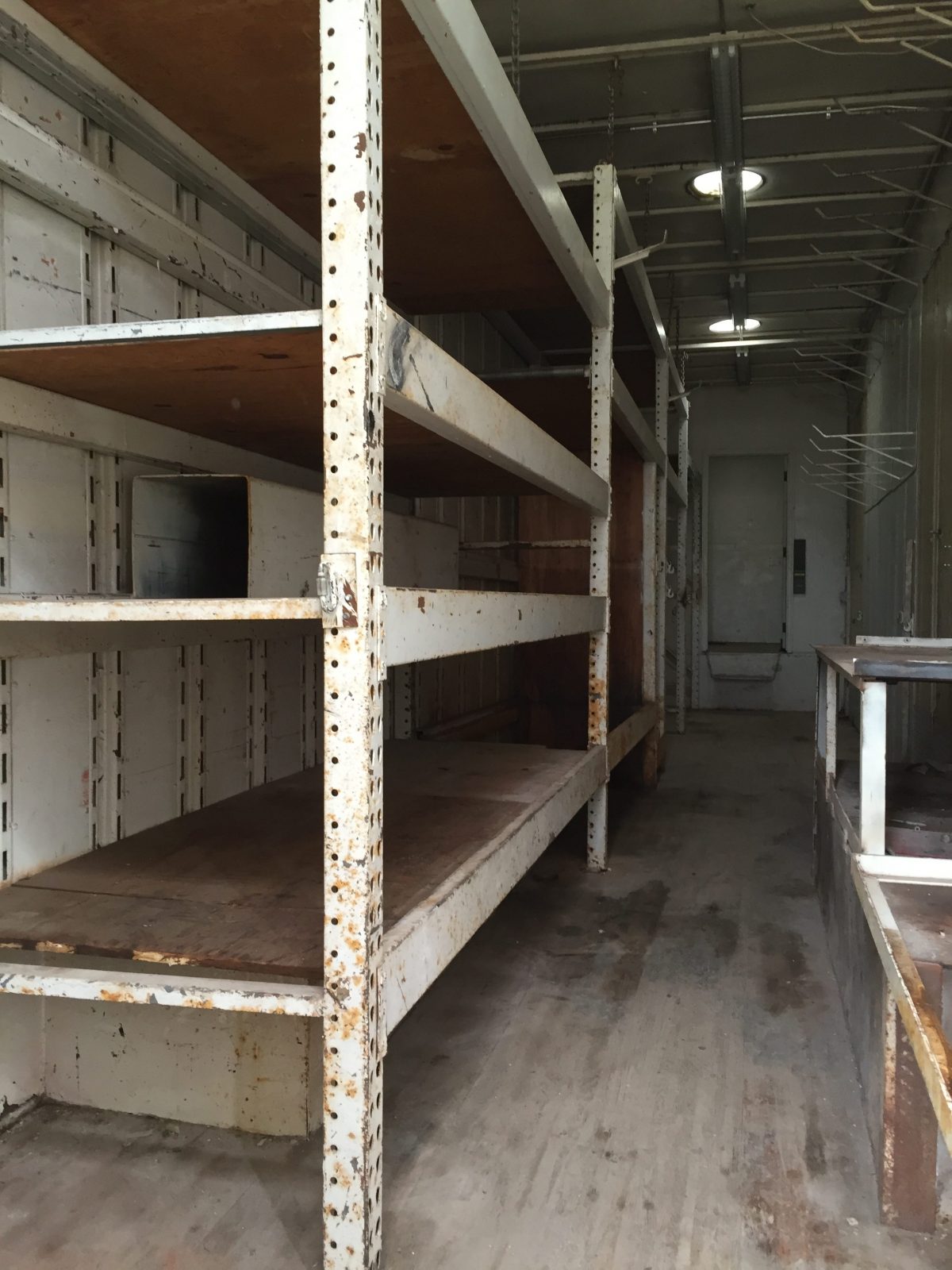 Used Semi-Trailer Vans - Image 8