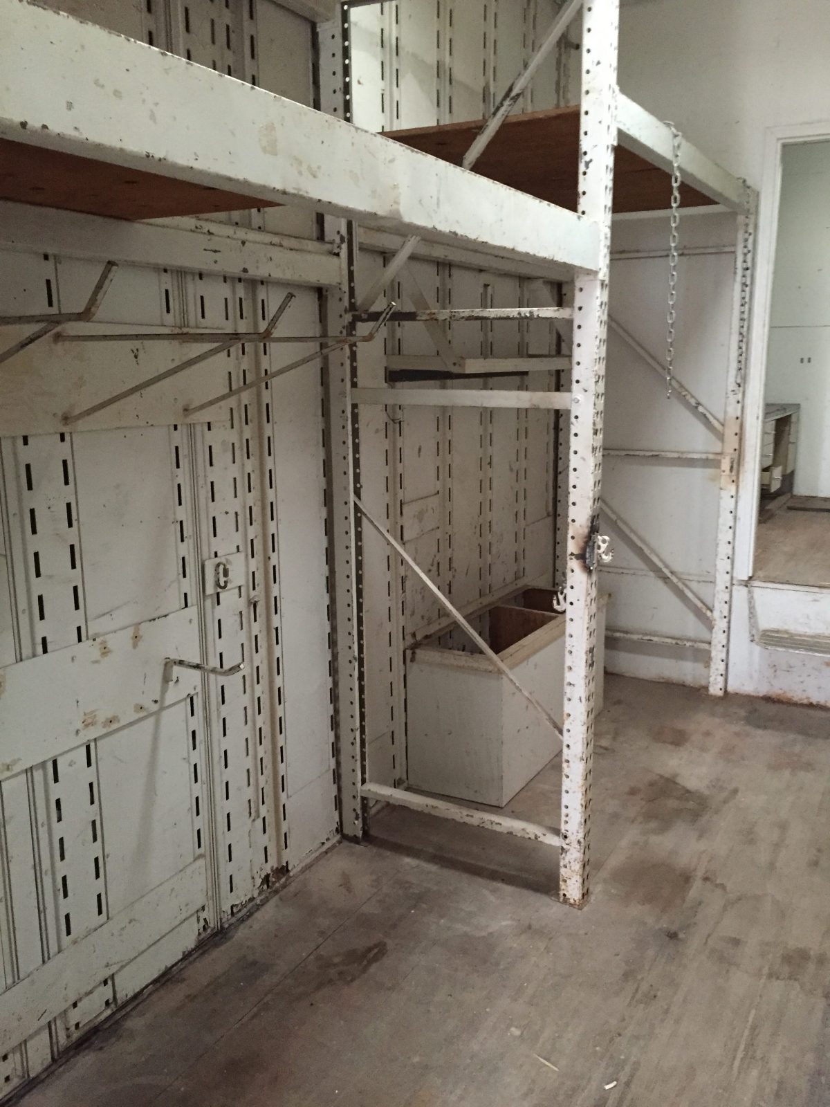 Used Semi-Trailer Vans - Image 14