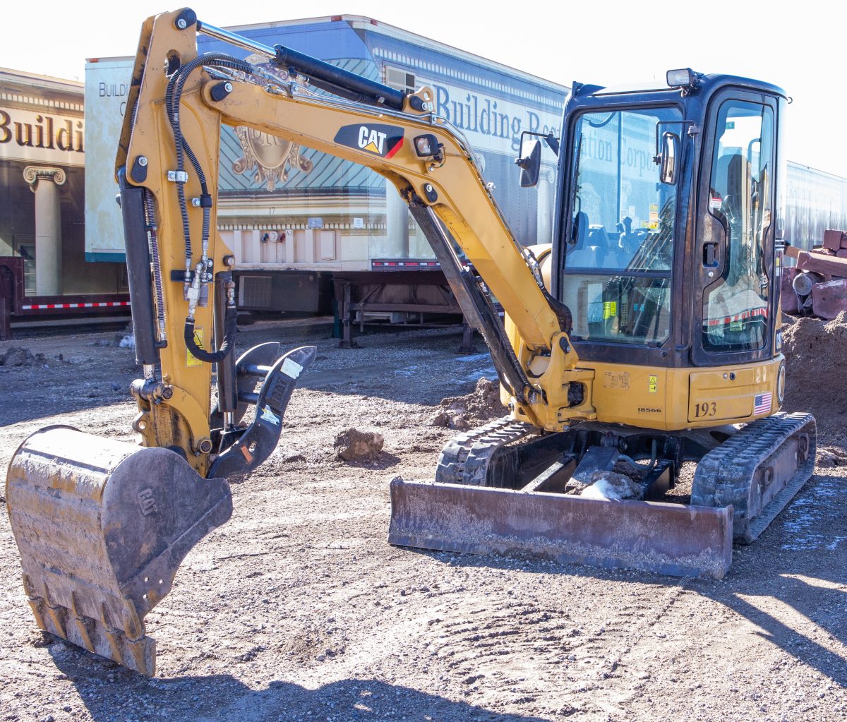 Caterpillar 303.5EH2R Excavator - Image 5